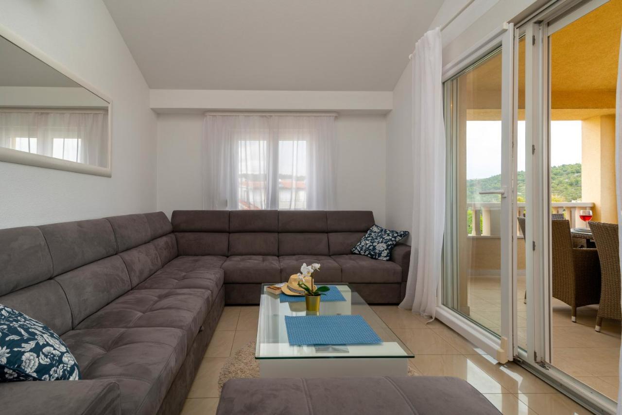 Apartment Angela Traù Esterno foto