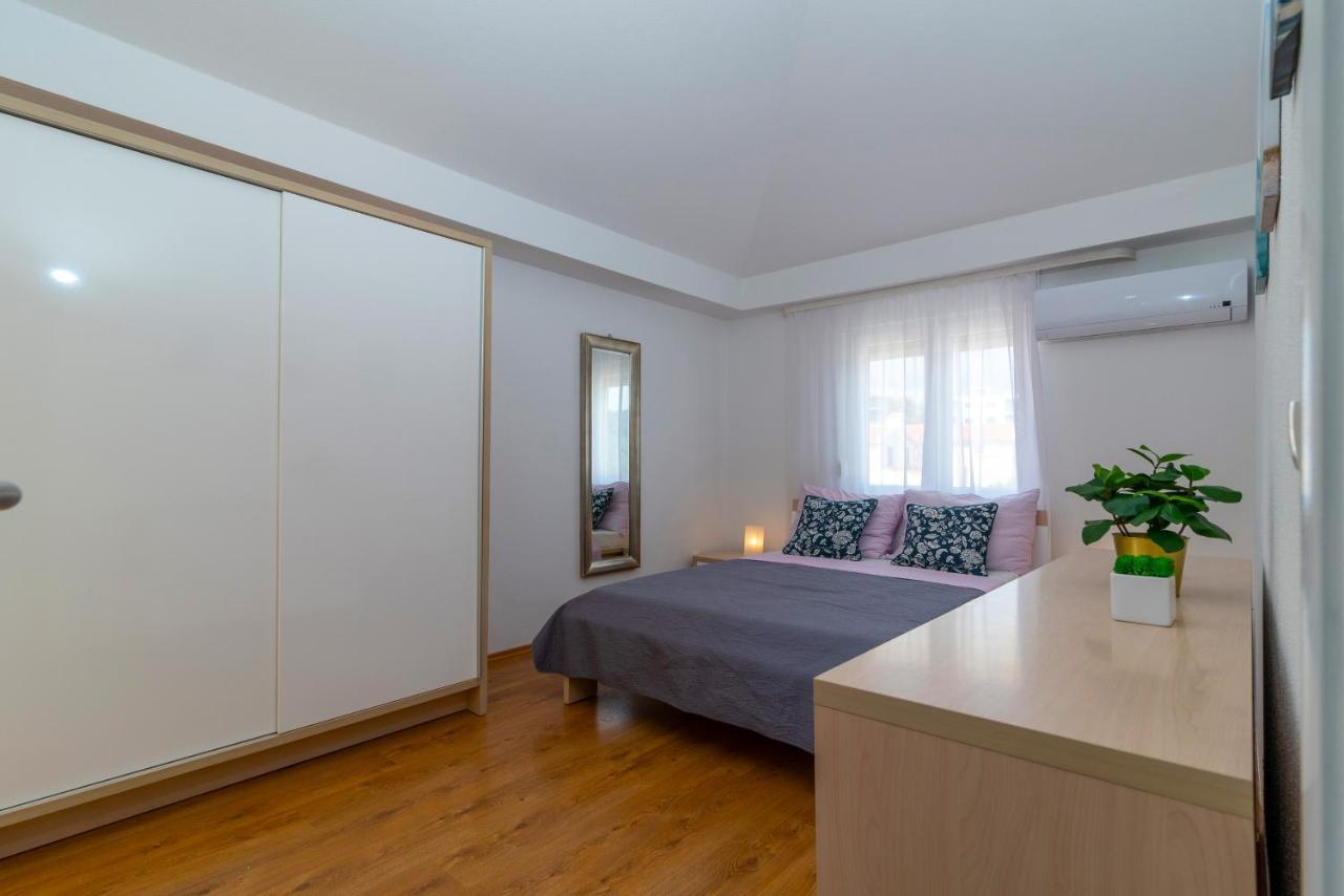 Apartment Angela Traù Esterno foto