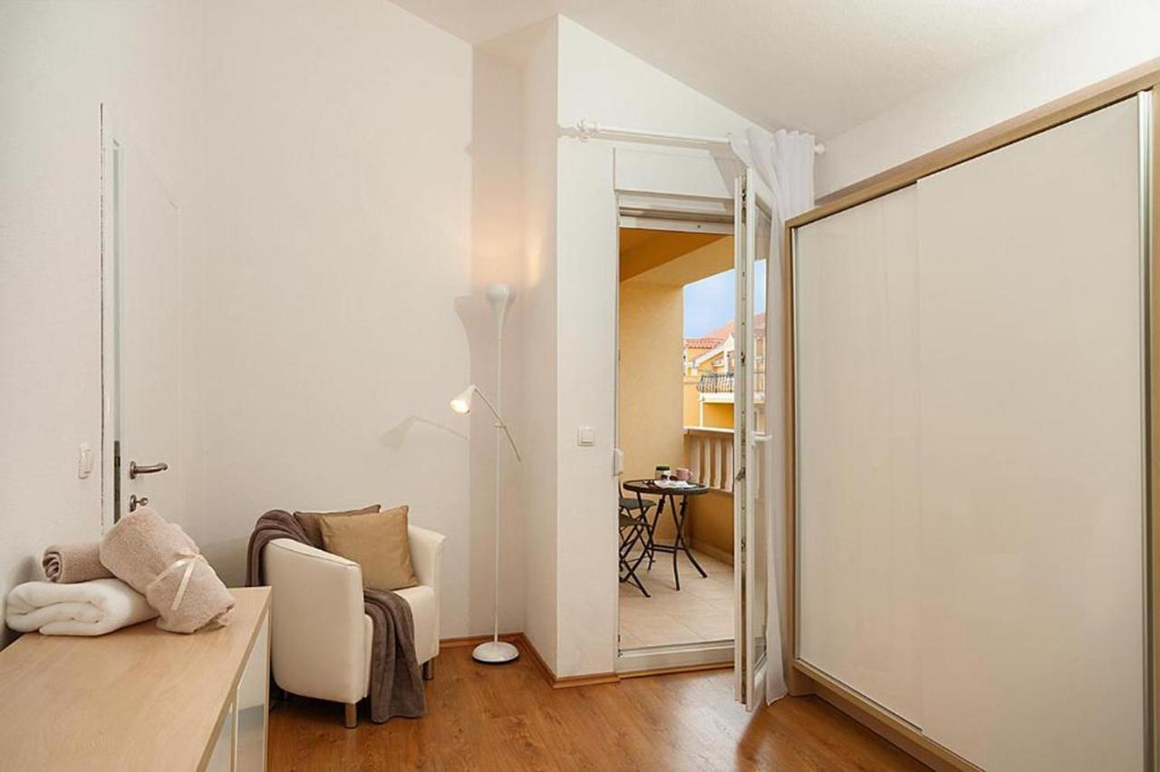 Apartment Angela Traù Esterno foto