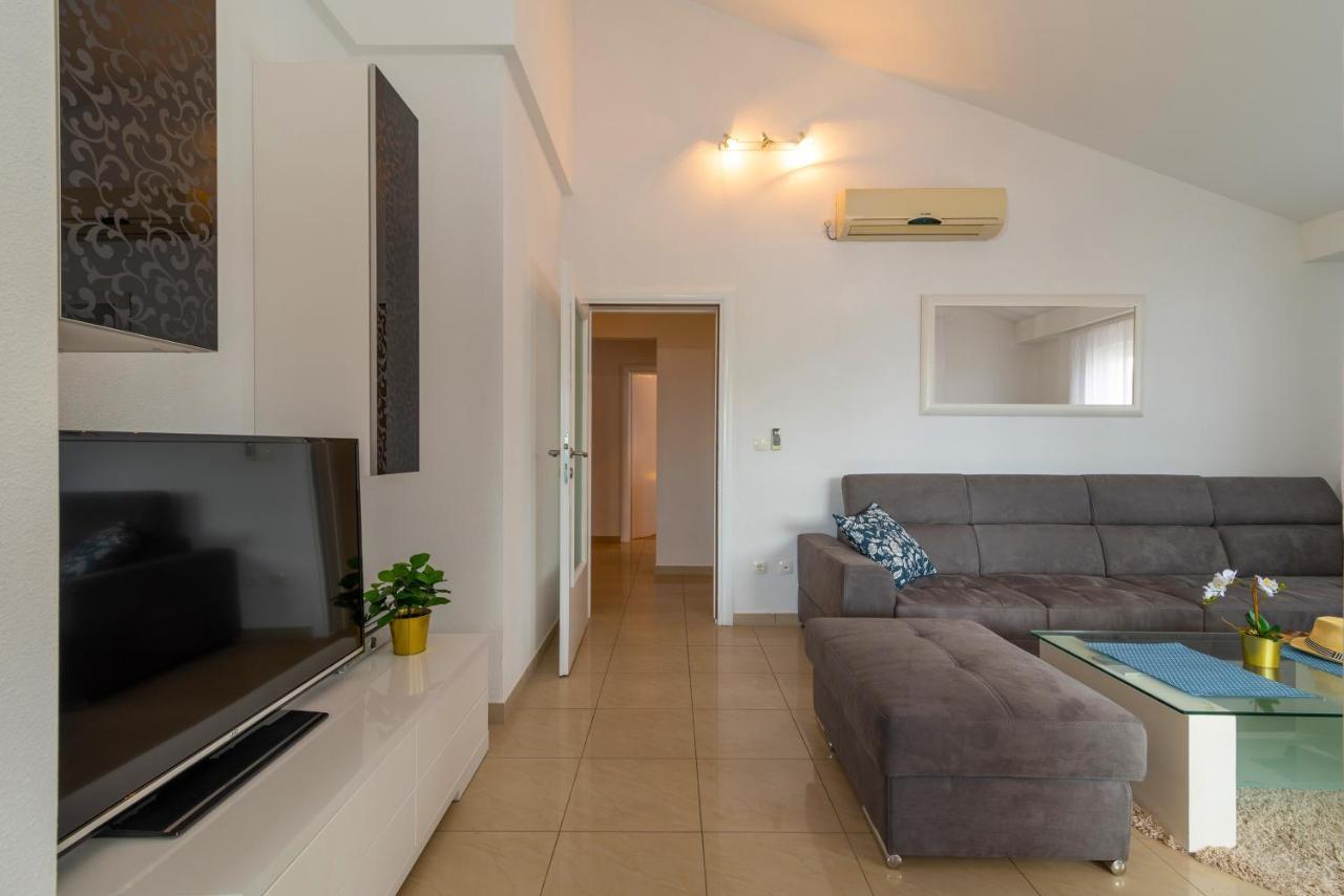 Apartment Angela Traù Esterno foto