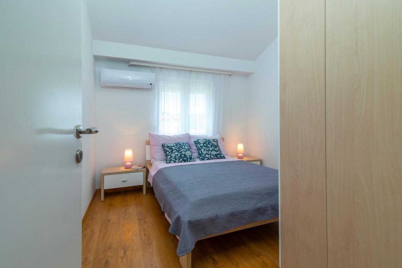 Apartment Angela Traù Esterno foto